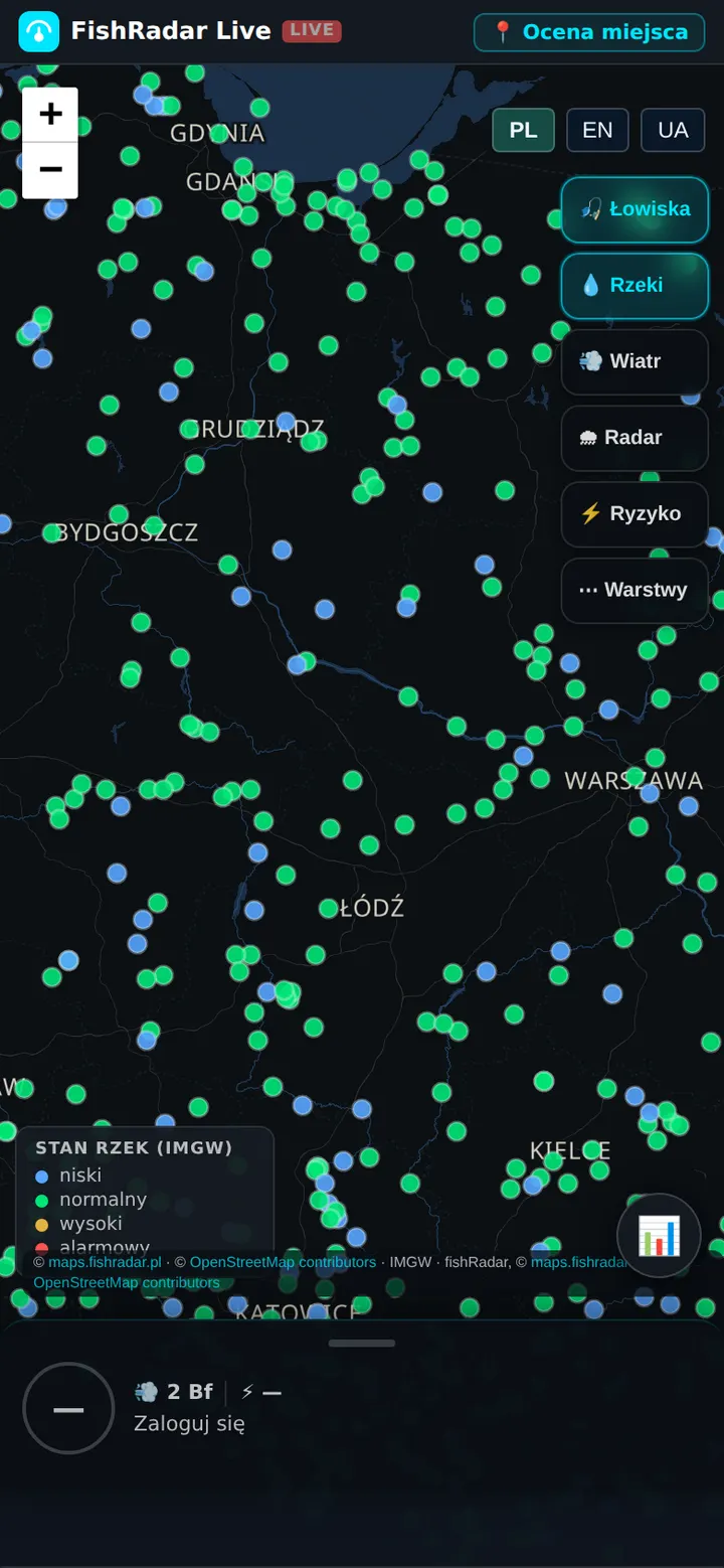 Mapa FishRadar Live z warstwą stanów rzek ze stacji IMGW w kolorach od niskiego do alarmowego